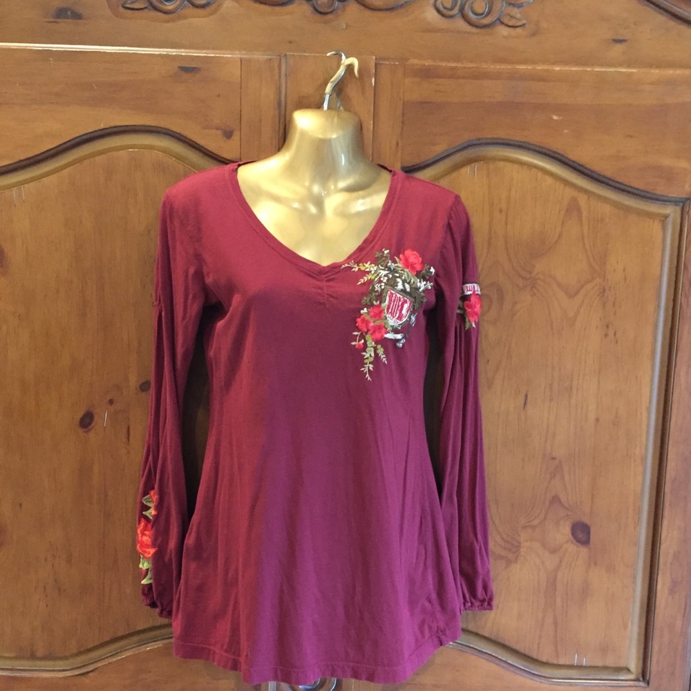 Embroidered blouse